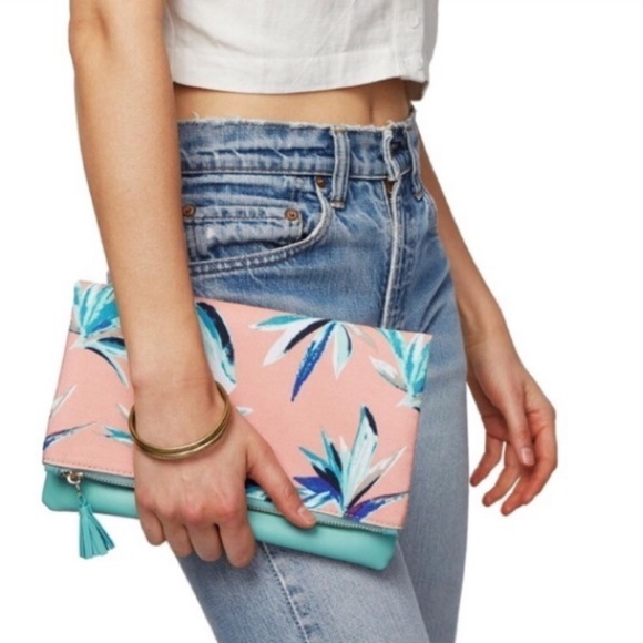 Rachel Pally reversible clutch in Paradise print - Picture 1 of 4